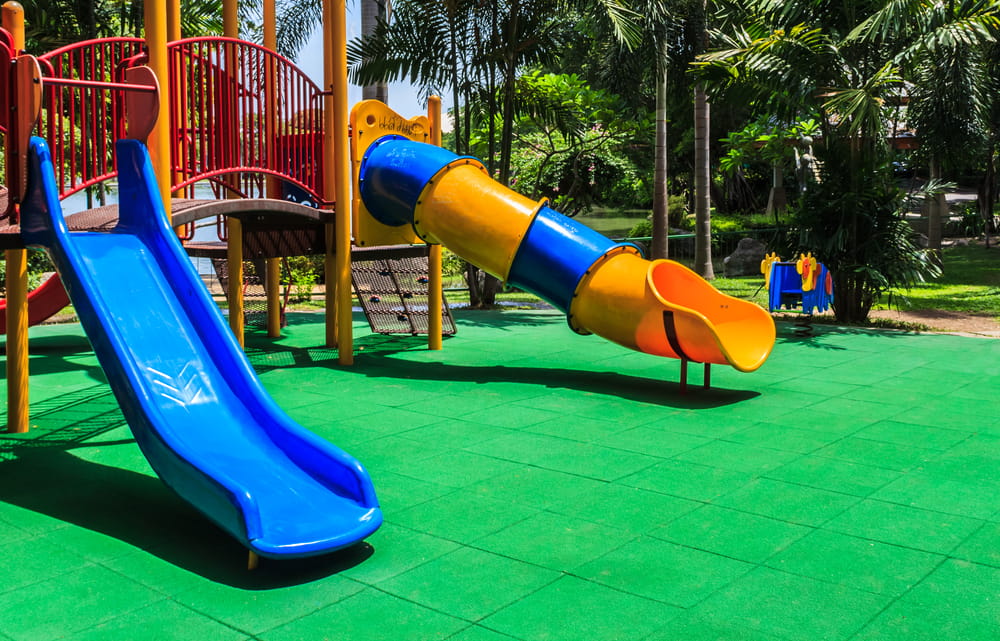 Rubber Flooring Tiles for Playgrounds and Daycares